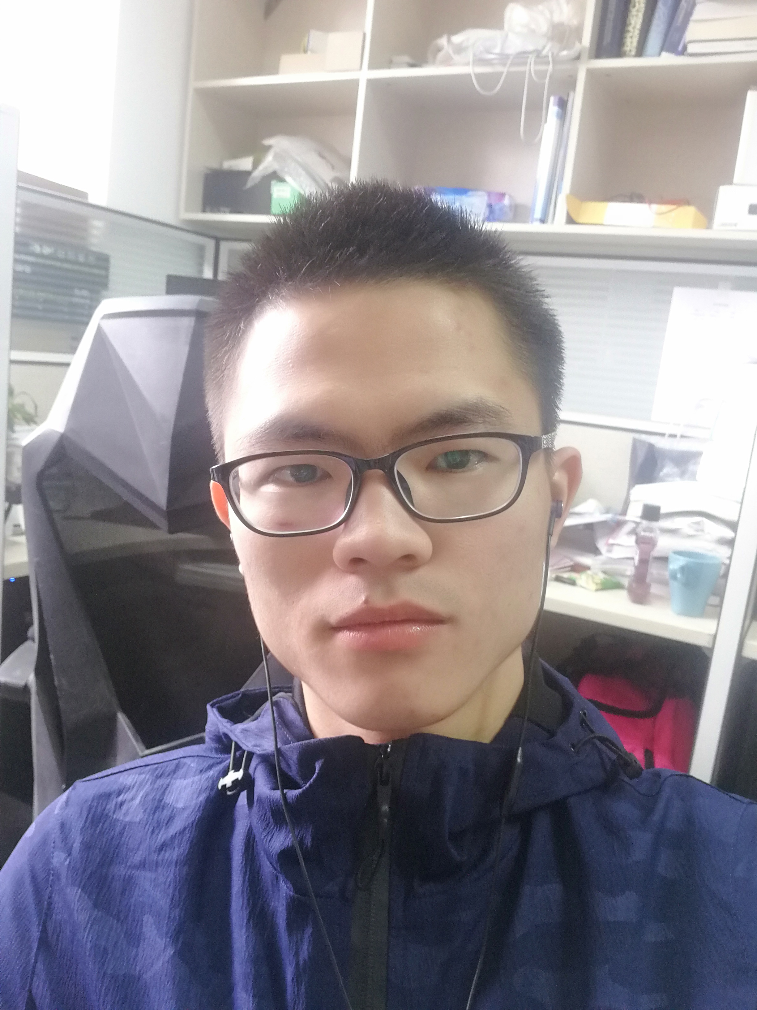 Linghong Xu